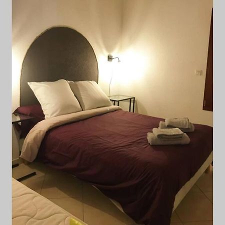 Maison Entiere Au Pied Du Plateau Du Retord 2 Chambres Sdb - Vouvray Ochiaz Exteriör bild